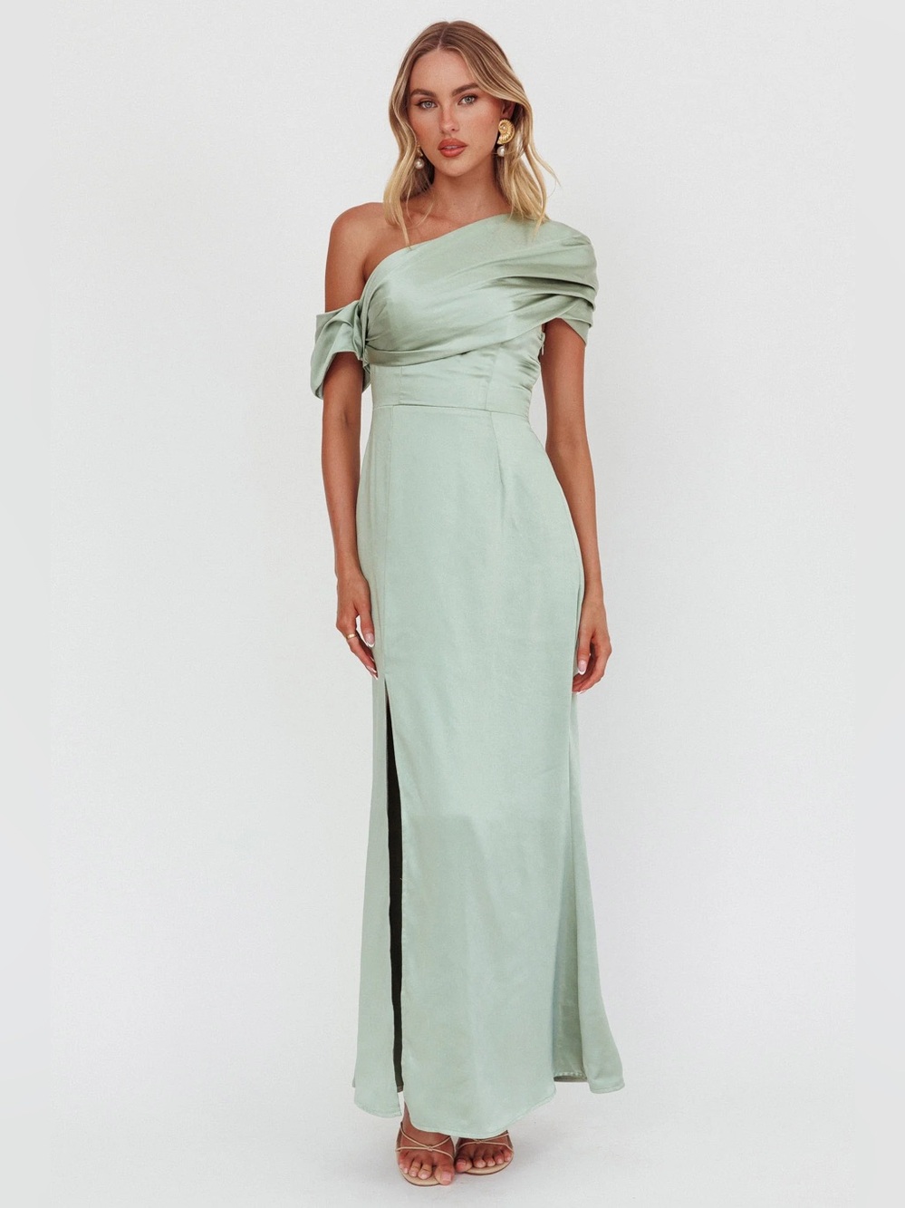 $115 Selfie Leslie XSaints & Secrets Bellissima Asymmetric Shoulder Maxi Dress